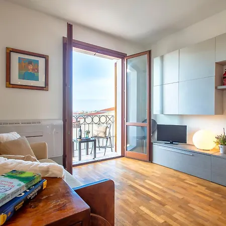 Sardinia Re - Vittorio Emanuele 71 Apartment
