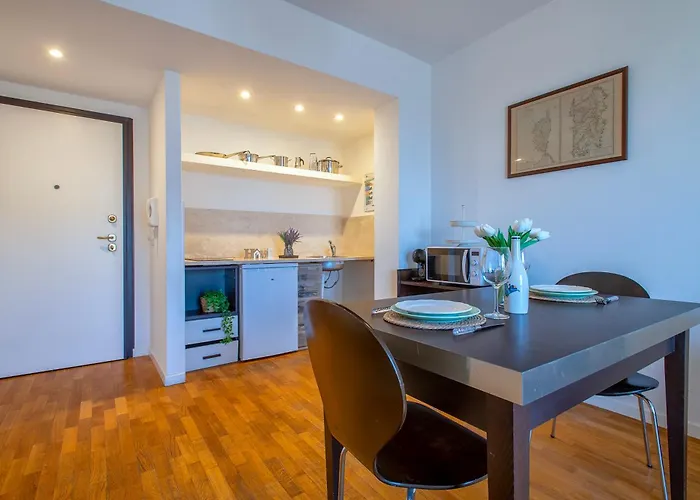 Sardinia Re - Vittorio Emanuele 71 *